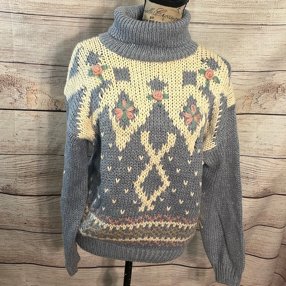 Vintage Colter Bay Turtleneck Sweater NWT Hand Loomed Blue Floral Ramie Medium
